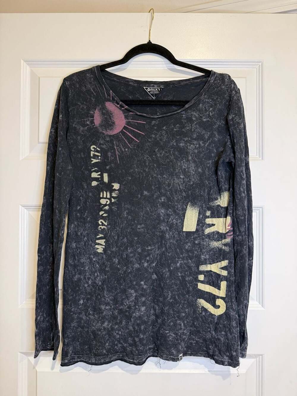 M Roxy Y2k long sleeve t-shirt